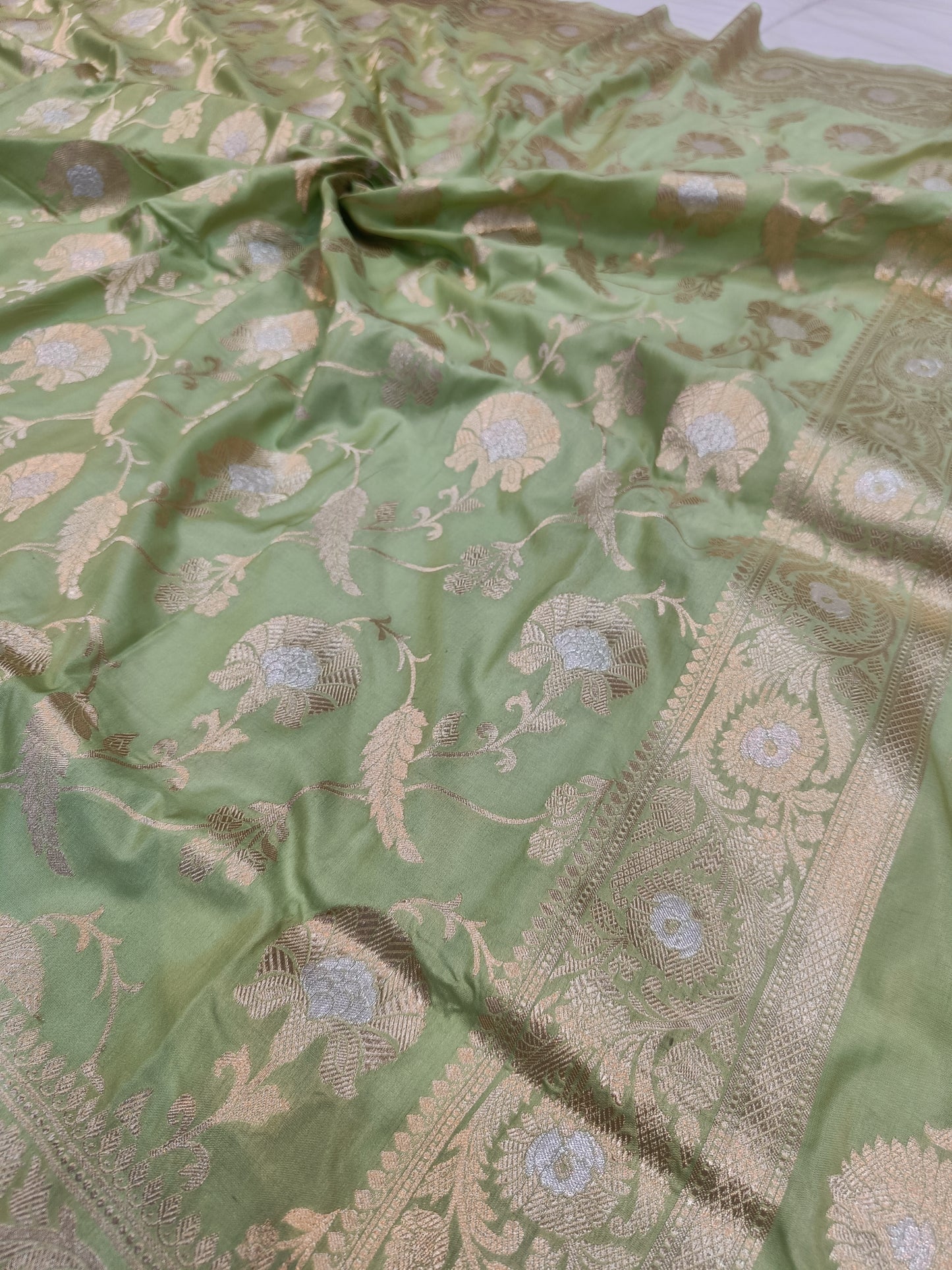 Pure Katan Silk Banarasi Handloom Saree - All over Jaal work